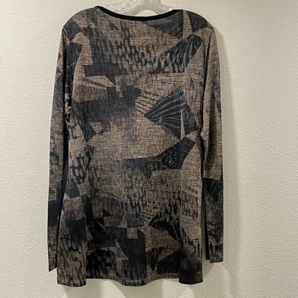 ENERGE WORLD WEAR Rhinestone Trim Top, Black/MultiPrint - XL - Picture 5 of 9